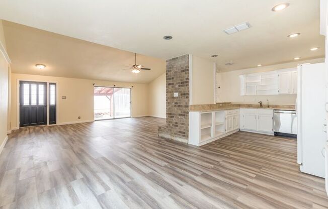 11826 GREENWOOD VLG DR