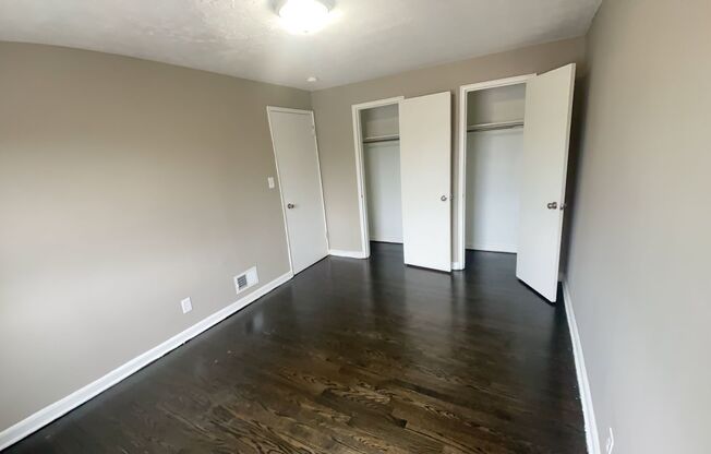 2 beds, 1 bath, $795, Unit #12