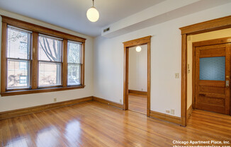 3902 N Greenview Ave F4