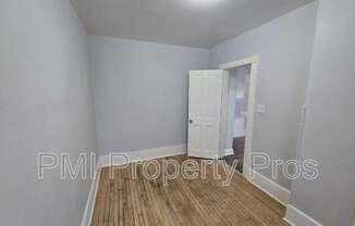 3111 W WALNUT ST