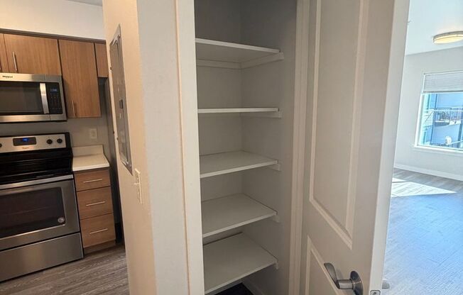 Studio, 1 bath, 501 sqft, $1,600, Unit 418