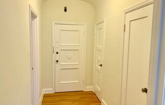 Studio, 1 bath, $2,595