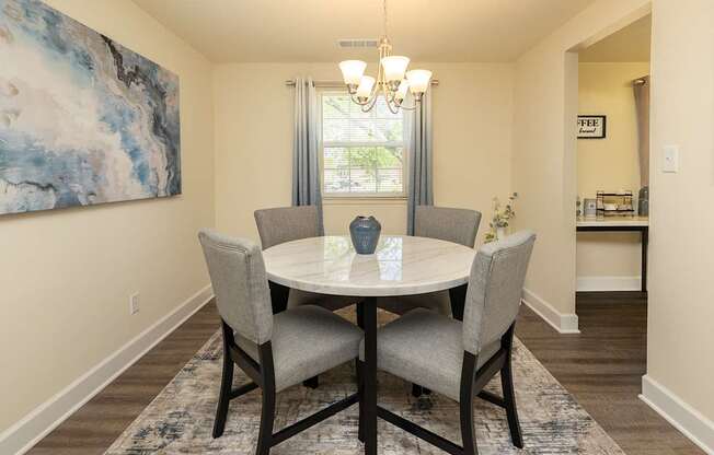 Colony Hill Apartments & Townhomes