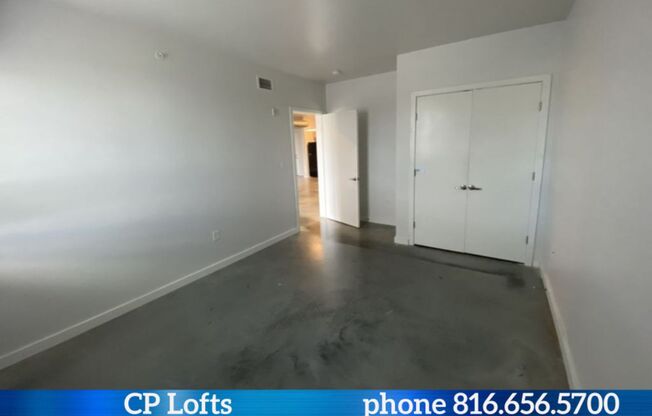 2 beds, 1 bath, 900 sqft, $1,300, Unit 5-319