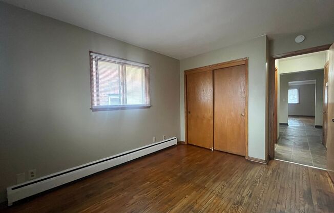 1 bed, 1 bath, 650 sqft, $999, Unit Unit 4