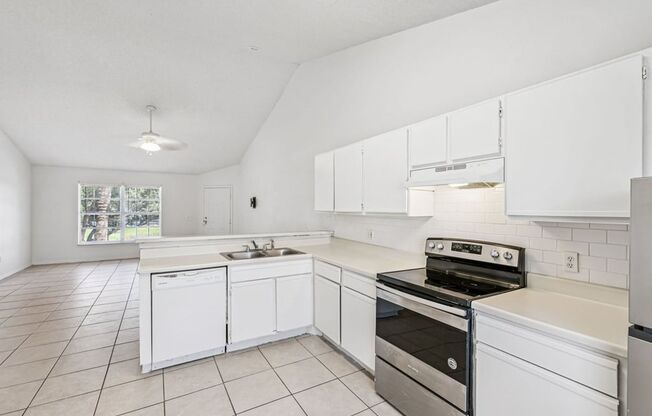 2 beds, 2 baths, $1,250, Unit # #B 202