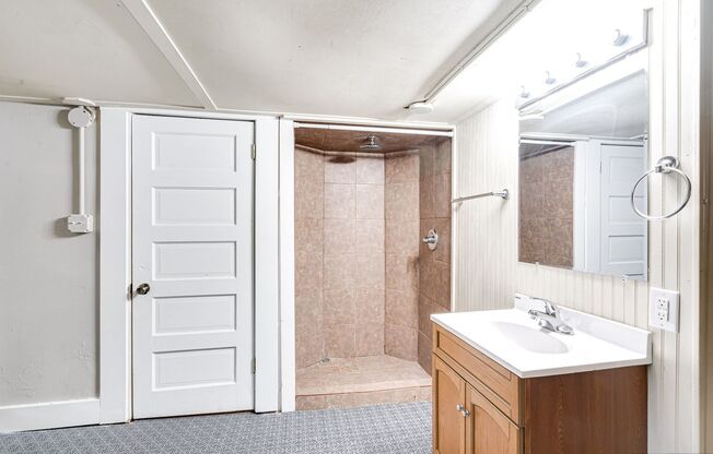 2 beds, 1 bath, 1,050 sqft, $1,399, Unit 1312A