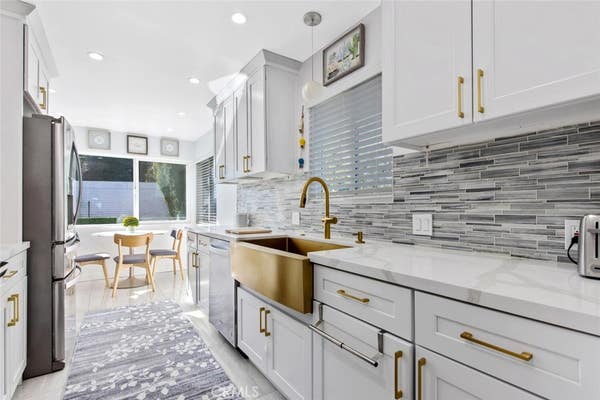 22444 VENIDO RD