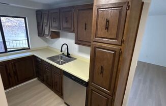 2 beds, 1 bath, 1,050 sqft, $1,050, Unit 207-201D