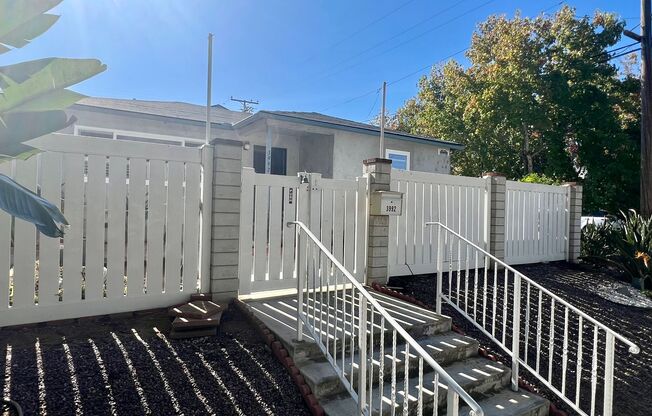 1843 Fortuna Ave / 3992 Sequoia Street*.- 2254L