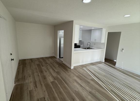 131 N RICHMONT DR
