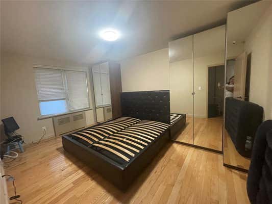 10528 65 AVE