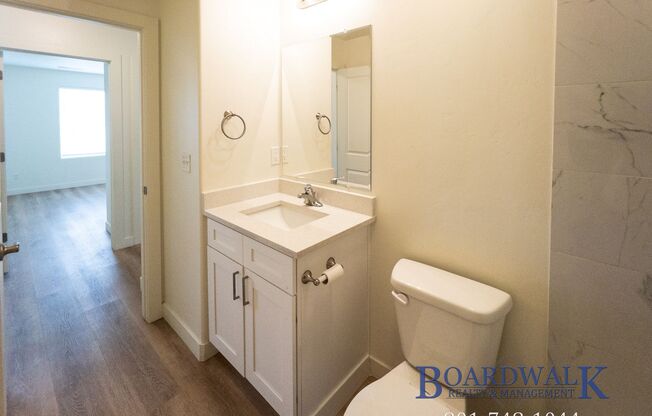 3 beds, 1 bath, 1,250 sqft, $1,375, Unit 328 E Main St #8