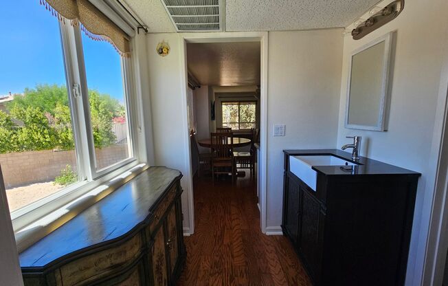 1 bed, 1 bath, $1,395, Unit #70