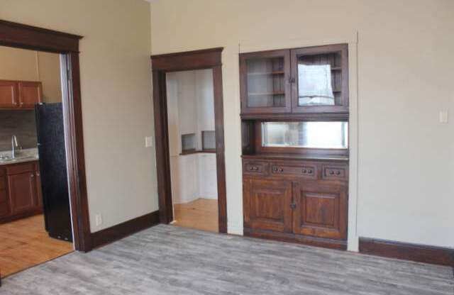 1 bed, 1 bath, 389 sqft, $950, Unit 7