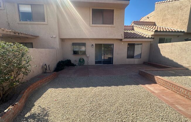 3 beds, 2 baths, $2,295