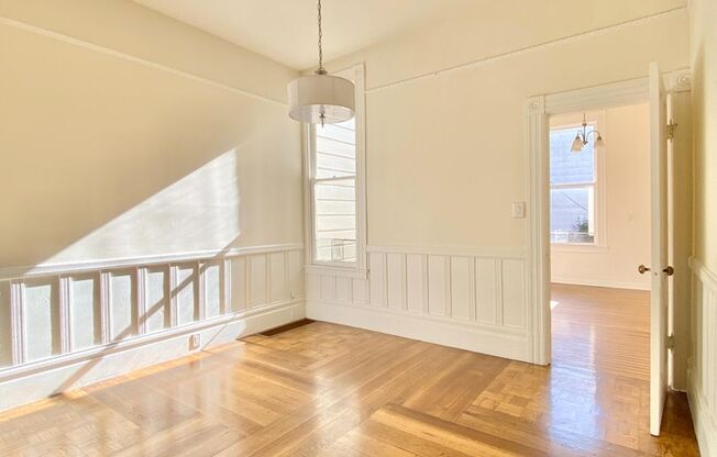 Location!! Charming 3 BR | 1.5 BA in the Heart of Noe Valley