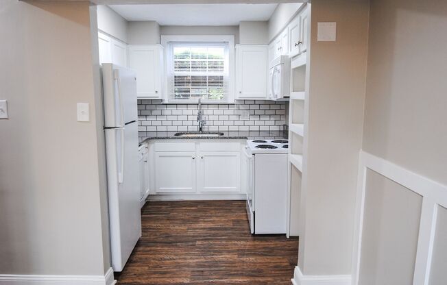 2 beds, 1.5 baths, 950 sqft, $1,395, Unit 5-216