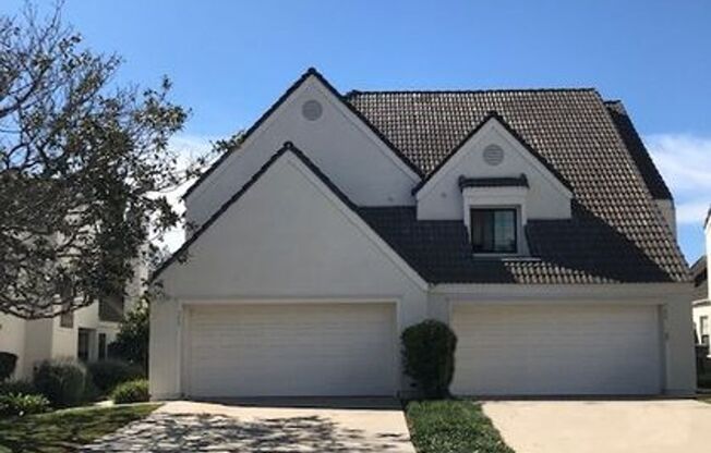 Welcome to this beautiful two-story townhouse located in the City of Oxnard.