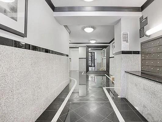Studio, 1 bath, $2,650, Unit 5C