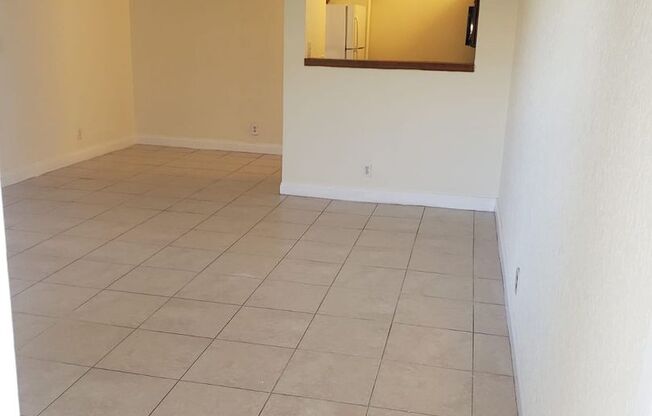 2-bedroom apartment in Coral Springs