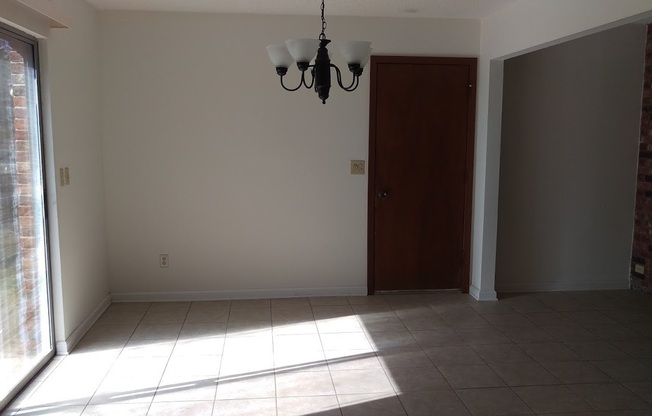 3 beds, 2 baths, $1,750