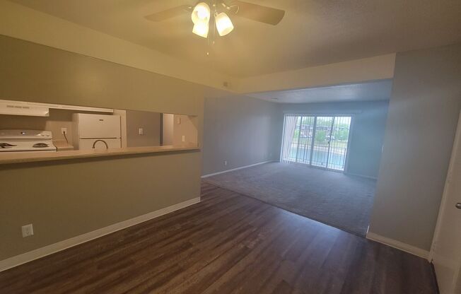 2 beds, 1.5 baths, 900 sqft, $855