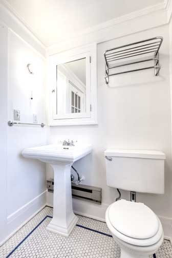 1 bed, 1 bath, 784 sqft, $1,700, Unit 06