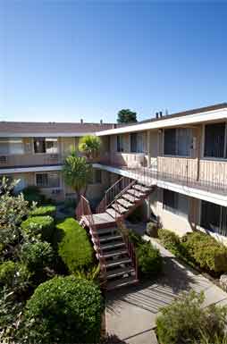 Park Regent Apartments 2020 Latham Street  Mountain View, CA 94040