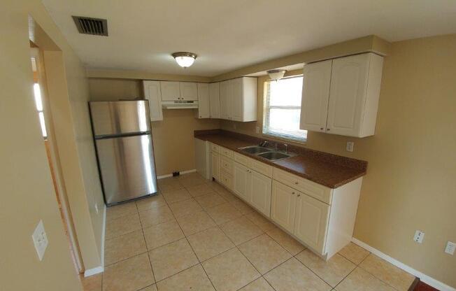 2 beds, 2 baths, $1,500