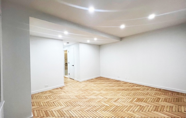 Studio, 1 bath, 405 sqft, $3,500, Unit 10E