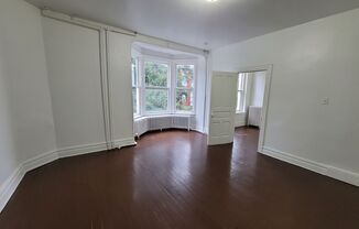 1 bed, 1 bath, $860, Unit APARTMENT 2