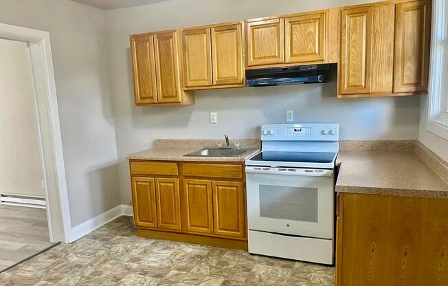 3 beds, 1 bath, $1,175