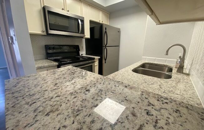 ONE BEDROOM CONDO ALAMO HEIGHTS