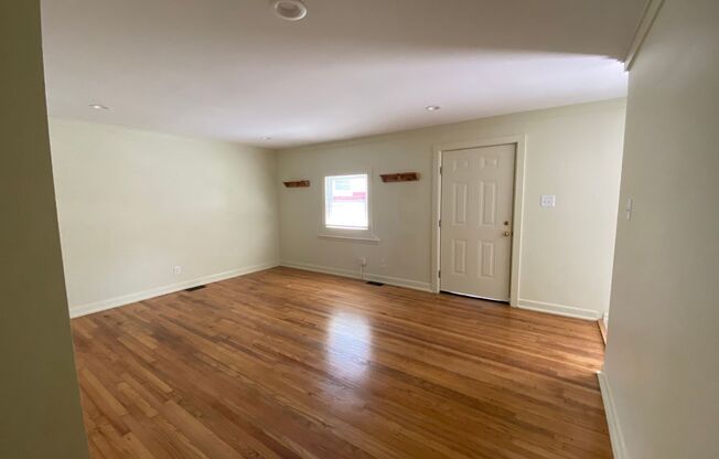 Green Street 525