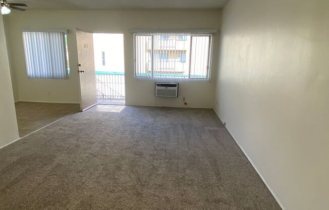 1719 &amp; 1723 Grismer Ave