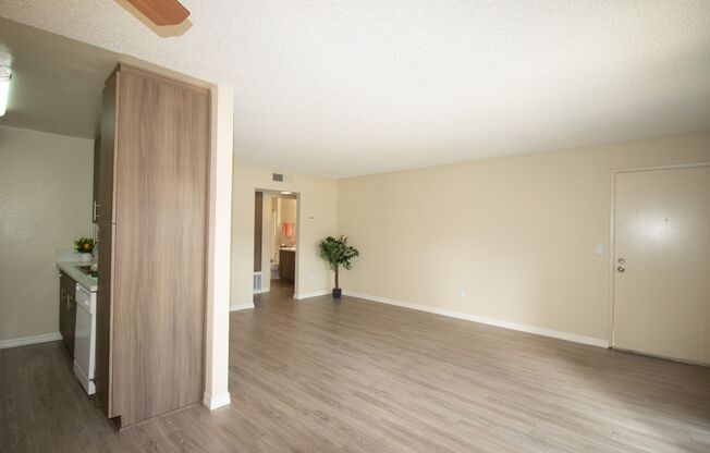 1 bed, 1 bath, 710 sqft, $2,350, Unit D-1