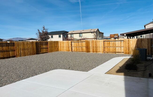 4 bed/3 Bath with Bonus Room in Lemmon Valley