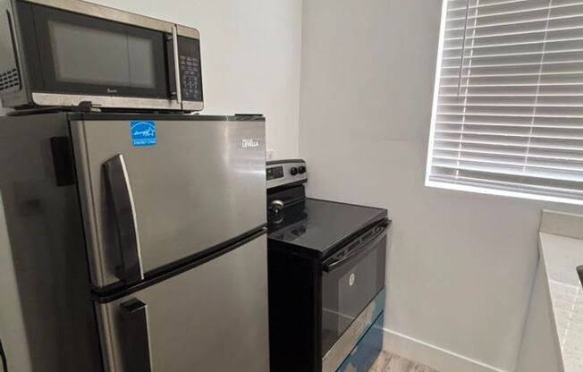 1 bed, 1 bath, 550 sqft, $1,400, Unit Unit 15