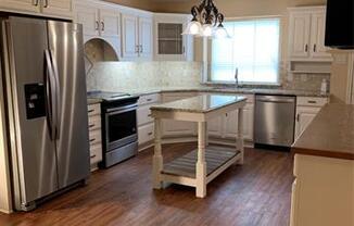 6343 Diamond Head Circle