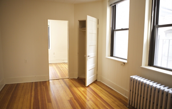 82 W CEDAR ST