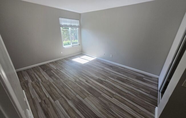4 beds, 2 baths, $3,500, Unit Unit 113