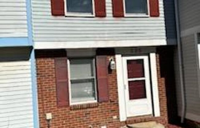 2-bedroom, 1.5-bathroom townhouse in Imperial, PA