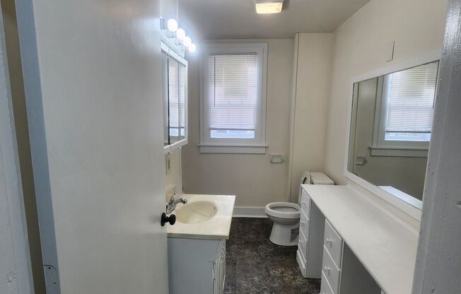 Nice Eastside Two Bedroom Near Sherman and New York St