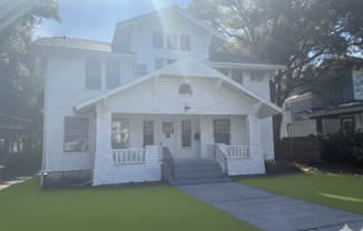 MODERN LUXURY. HISTORIC CHARM. Fully Renovated & Ready for Move-In at Lake Eola Heights