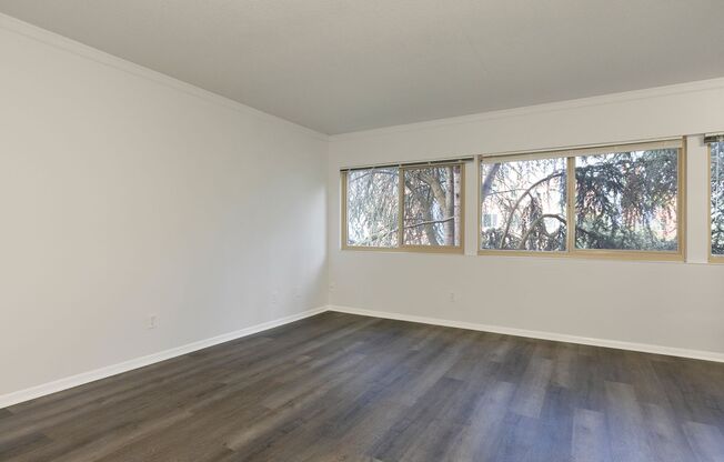 1 bed, 1 bath, 607 sqft, $1,725, Unit 703