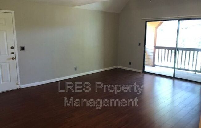 465 FORESTWAY CIR