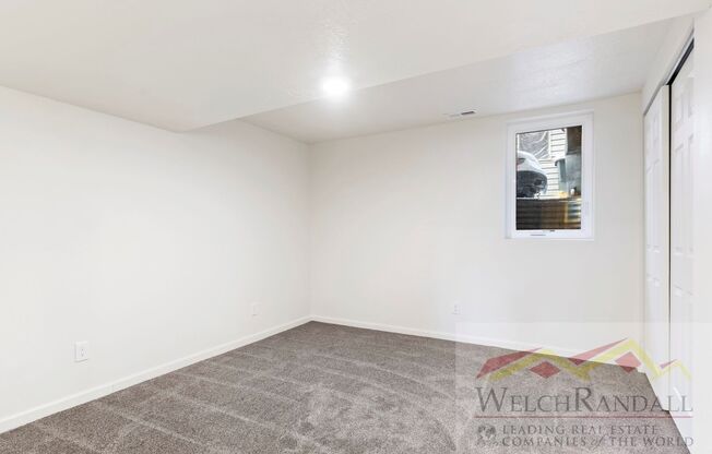 3 beds, 1 bath, 1,200 sqft, $1,495, Unit 2928 Grant Ave - B
