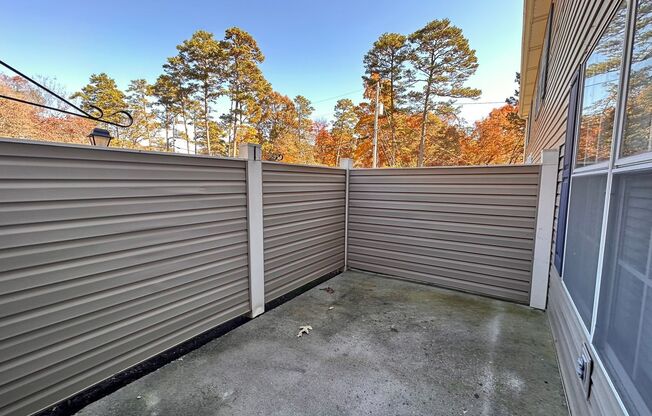 2 beds, 2.5 baths, 1,350 sqft, $1,695, Unit 23