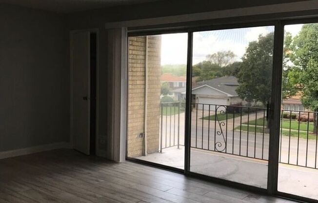 10304 S KOMENSKY